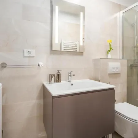 Alex - Location Poreč