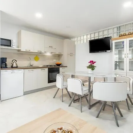 Alex - Location Lejlighed Poreč